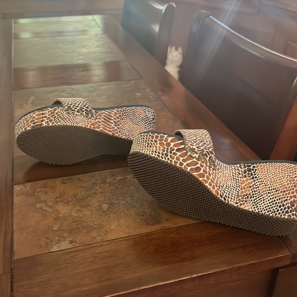 Baby Phat High Heel Sandals - Picture 10 of 11